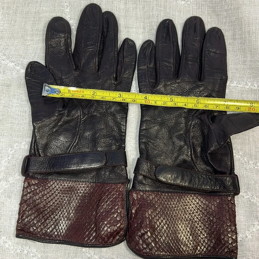 Handmade snake skin and natural leather soft buttery gloves